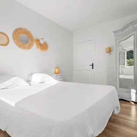 Villa Superbe A 300m De La Plage De Sur Mer ! *